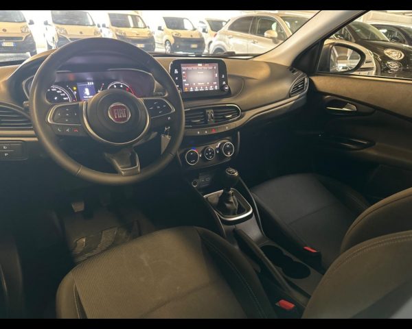 Fiat Tipo (2015-->) - Tipo 1.6 Mjt S&S SW City Life