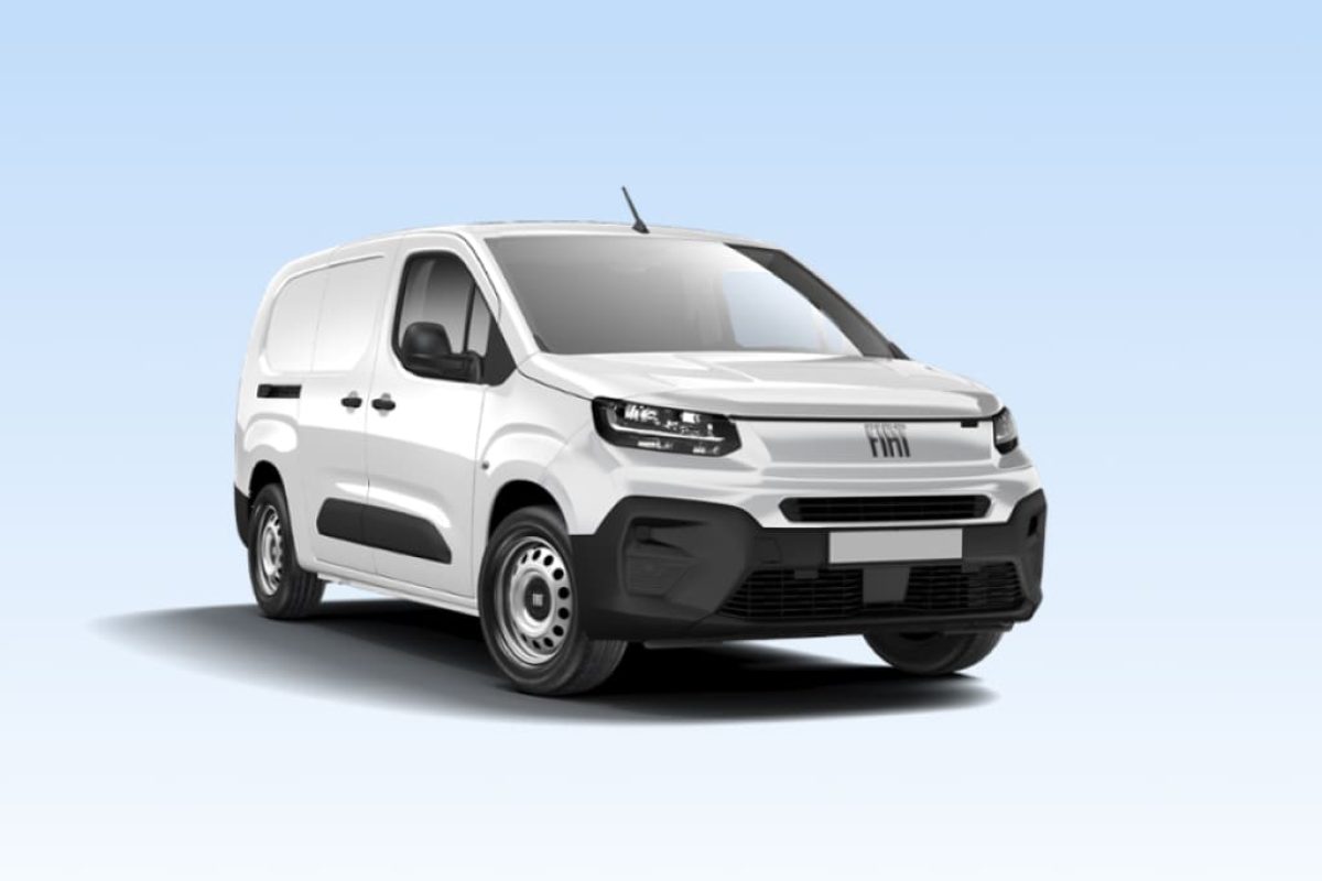 noleggio lungo termine leasys Fiat Doblò · Van M 1.5 Diesel 100cv gruppo scar